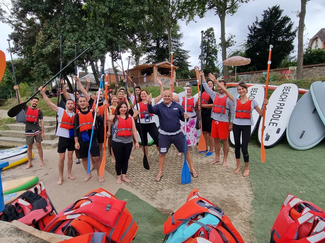Location de paddle sur la Marne — base Beach Paddle